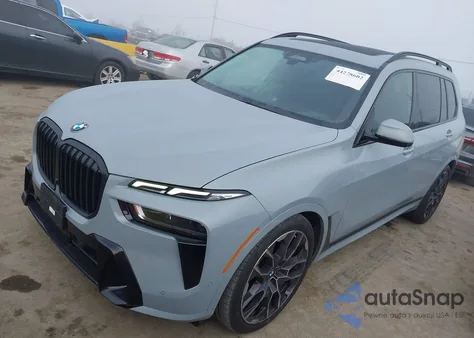 2024 BMW X7 xDrive40I z USA, uszkodzony, nr VIN 5UX23EM01R9V34574